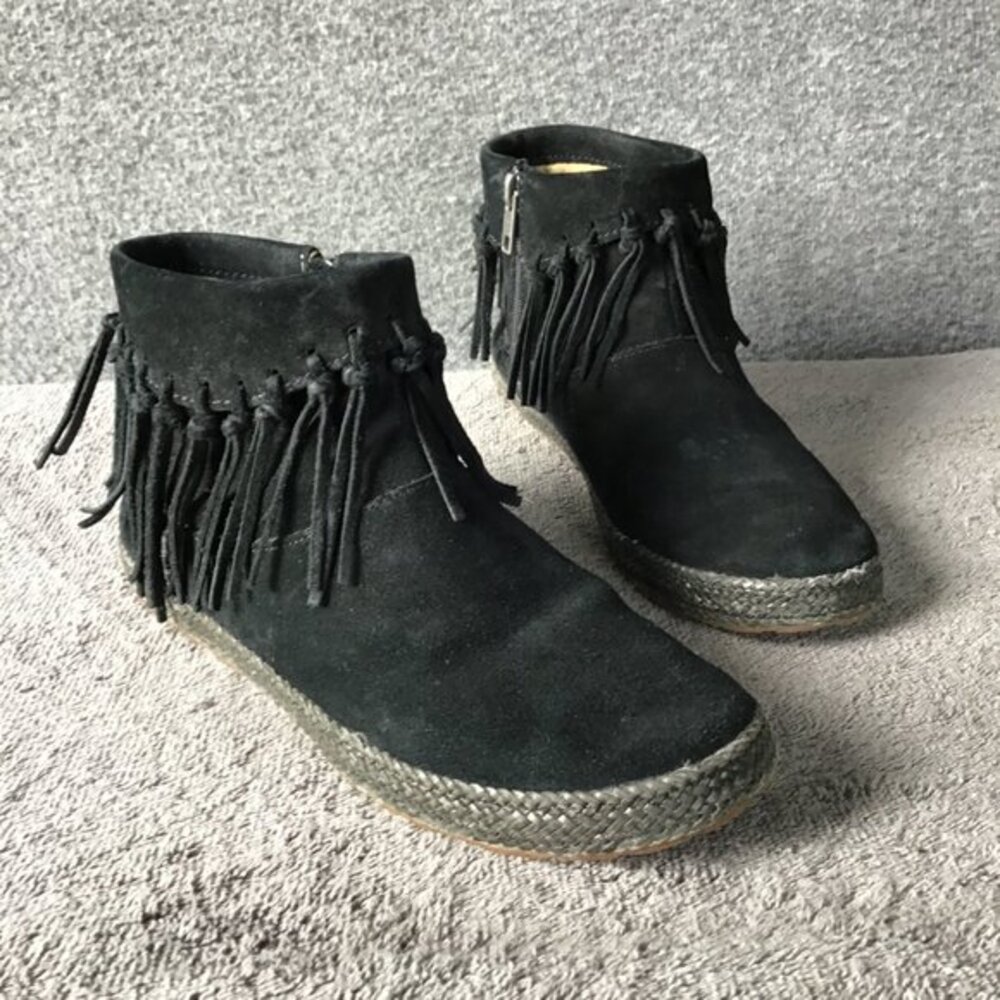 UGG Moccasins with Fringe Black Sz 7